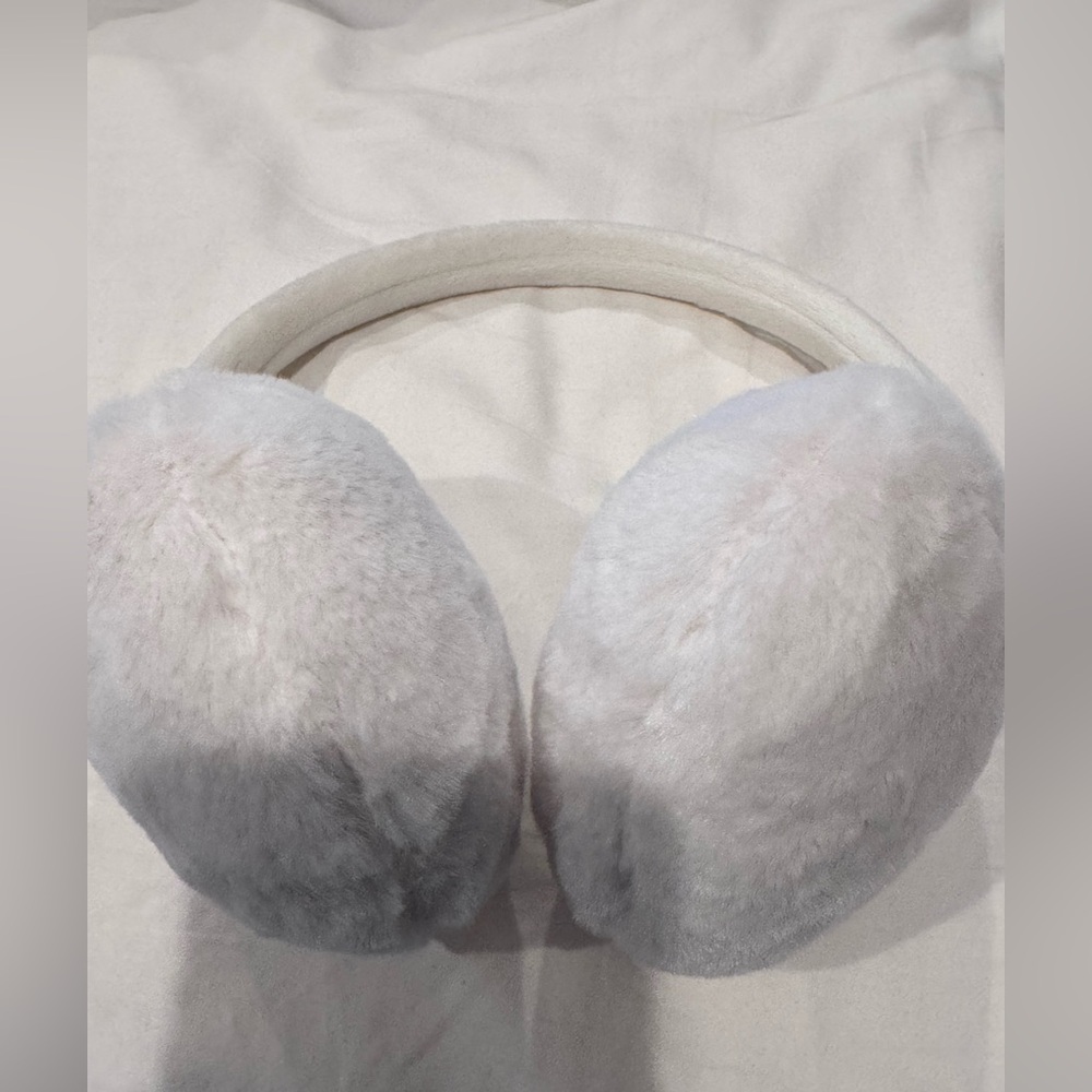 Ann Taylor white ear muffs, NWOT